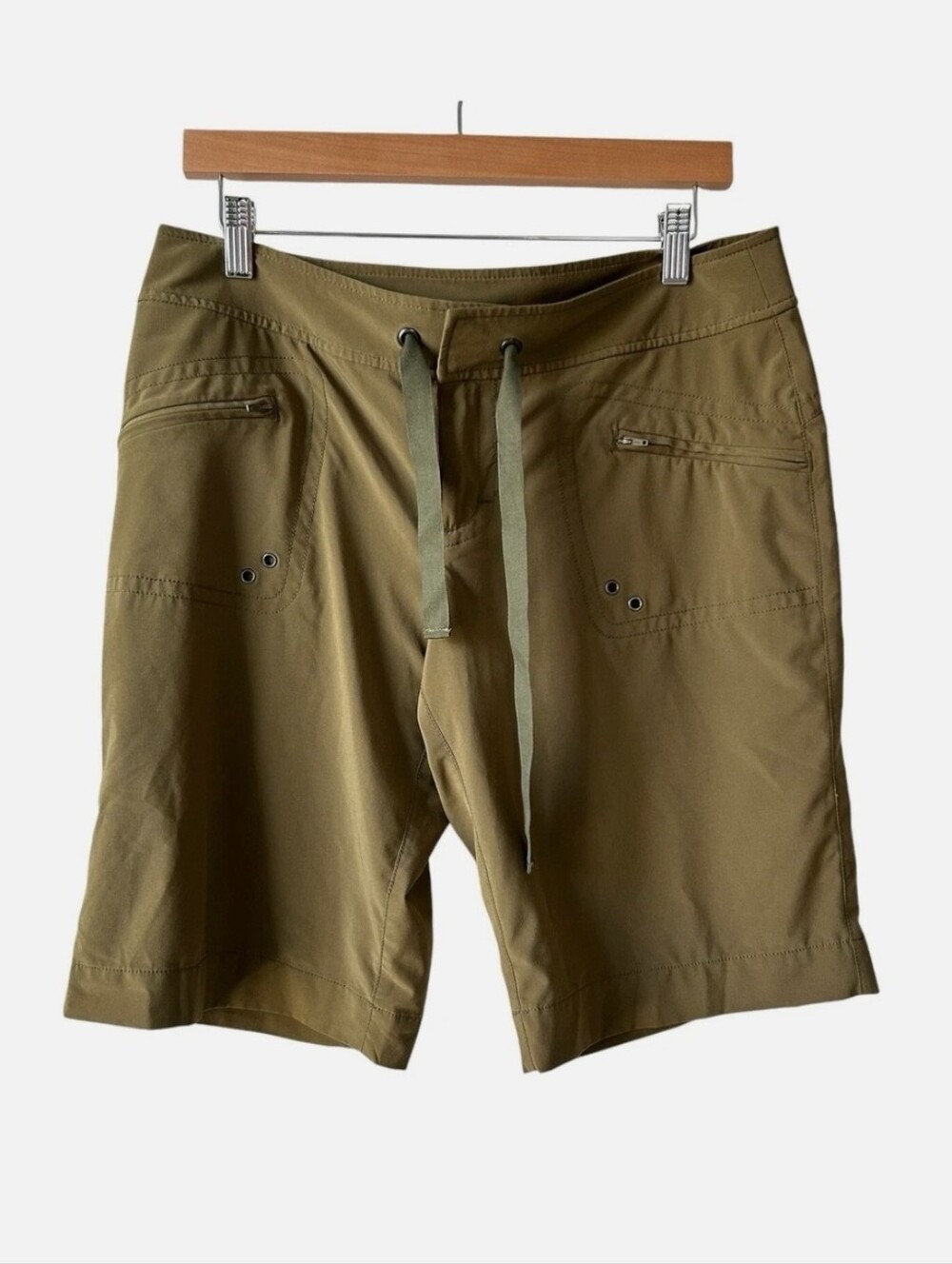 ATHLETA Dipper hiking shorts bermudas women's size 12 olive green quick dry